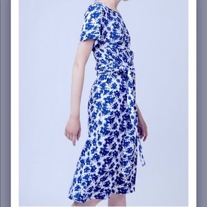 🆕 Compania Fantastica | Floral Midi Dress